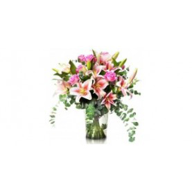 Μπουκέτο με κρίνους και τριαντάφυλλα